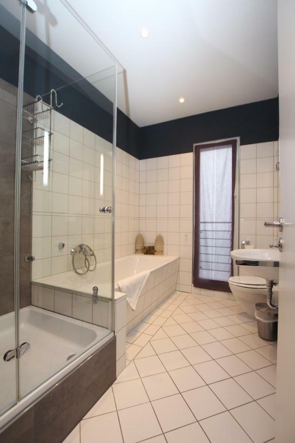 #6 Sankt Petersburg Executive Apartment Leipzig